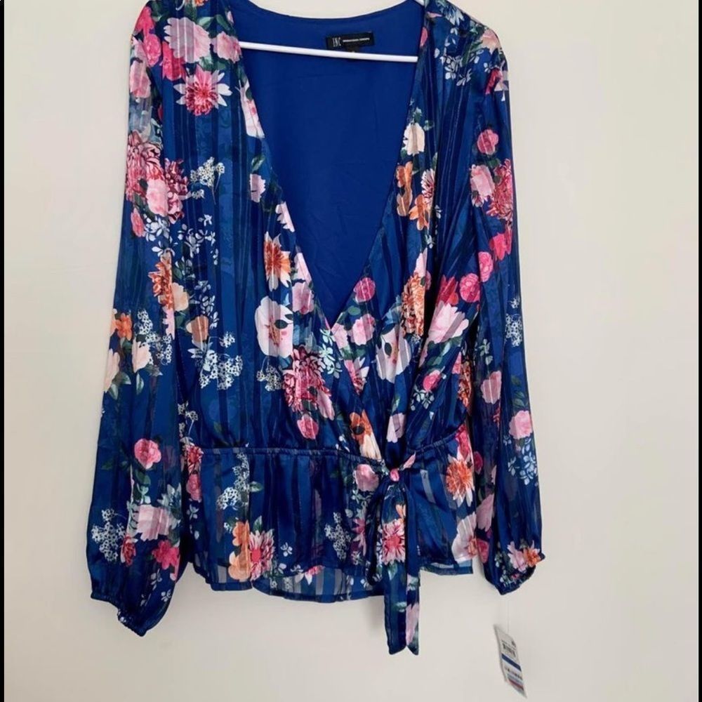 NWT INC wrap floral top (Women’s XL)